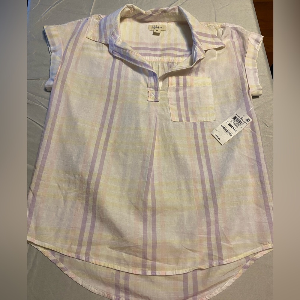 Style and co Button up blouse.